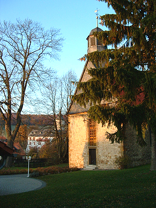 Burgkapelle mit Blick auf das Schloss