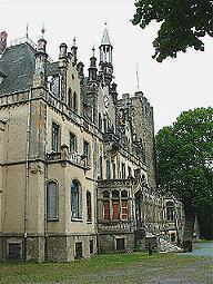 Das Schloss vom Innenhof im Jahr 2004